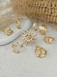 8件套几何、火焰、贝壳、海星、镂空水滴多元素可叠戴戒指套装，奢华优雅，适合海滩度假、派对、日常休闲佩戴、街头摄影，女士及情侣皆宜，亦可作为节日及生日礼物。 - 戒指 - 查看 7