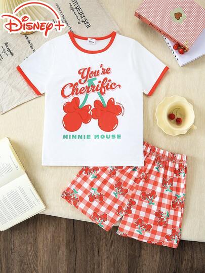 Disney Set de 2 piezas con camiseta estampada de cerezas y shorts de cintura elástica para niñas pequeñas, de estilo dulce y lindo, en color rojo y blanco con elementos a cuadros, patrón de moño con cerezas, fresco y alegre, adecuado para el uso diario o actividades al aire libre en verano de las niñas.