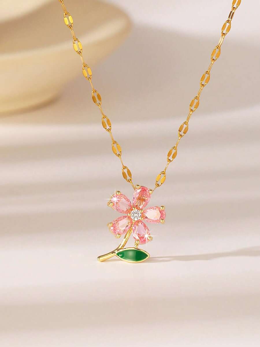 Colar com pingente exclusivo em formato de flor colorida, acompanhado de uma elegante corrente de aço inoxidável. Ideal para o dia a dia, festas, encontros ou como presente. - Ouro - Ver 1