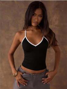 FlowZen Damen Neuer Kontrast-Farbiger V-Ausschnitt Rippenstrick Trägerhemd, Dehnbarer figurbetonter dünner Träger Yoga Top, Sexy Layering Trägerhemd, Lässiges Fitness Sport Tanktop, Geeignet für Valentinstag Date, Yoga Training, Alltag Lässig, Date Outfit, Neujahrausflug, Frühling Layering, Treffen mit Freunden - Schwarz und Weiss - Übersicht 1