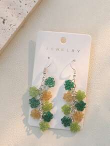 三叶草闪光绿金长流苏亚克力吊坠耳环，适合女孩，可用于嘉年华、节日、日常佩戴和度假。 - 彩色 - 查看 3