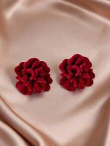 一对复古奢华时尚优雅小众红色植绒花朵耳环，适合女性日常、节日和约会佩戴。 - 樹脂花朵 - 查看 7