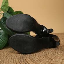 Giày sandal cao gót một khóa kiểu nữ thần mùa hè, sang trọng, khóa kéo phía sau, gót mỏng, hở mũi gợi cảm. - màu đen - Xem 5