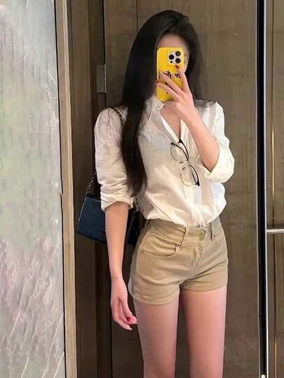 Quần short denim cạp cao ôm sát dành cho nữ, kiểu Mỹ gợi cảm, tôn dáng, dáng chữ A, thích hợp cho mùa hè.