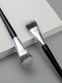 1支斜角轮廓高光刷 - 精准鼻部遮瑕晕染工具，舌形弧度轮廓刷 - 遮瑕刷 - 45°斜角设计，带来全新上妆体验 - 令妆容更服帖 - 黑色 - 查看 6