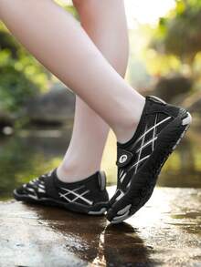 TATORHT 1 Pair Kids' Summer Aqua Shoes, 3D Print, Breathable Mesh, Low-Top Hook And Loop, Quick-Dry Barefoot, Boys' Beach Water Swimming Shoes, Rubber Sole, Outdoor Cycling, Indoor Fitness, Yoga, Running, Skipping, Multi-Function Training Shoes - Black - View 12