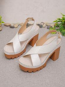 大码 35-43 码新款波西米亚风高跟凉鞋，时尚日常穿搭露趾厚底 PU 皮革米色、黑色、蓝色、白色鳄鱼纹厚底凉鞋，女士款 - 白色鱷魚紋 - 查看 6