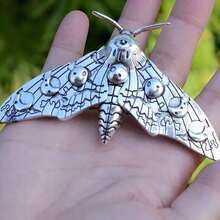 Moth-Shaped Decorative Hair Clip, Retro Gothic Style Hair Clip, Retro Gothic Ladies' Versatile Hairpin, Halloween Party Hair Accessory. - Antique Silver - View 5