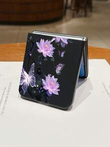 1pc Fashionable And Simple Skin Feel PC Material Lotus Flower Butterfly And Other Elements Folding Phone Case, Can Protect And Prevent Falling: SamsungGalaxy Zflip 3/Zflip 4/Zflip 5/Zflip 6/Zflip 7/ Razr 50 Ultra/ Razr 60 Ultra/ Razr 60/ Rolla Razr 50/Galaxy Z Flip7 FE - Black - View 3