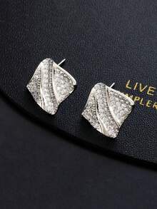 一对优雅的925纯银不对称波浪方形立方氧化锆耳钉，时尚日常佩戴的女士首饰，适合作为周年纪念/派对礼物 - 耳環 - 查看 5
