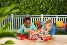 ZURU 恐龙逃生玩具，会发光的机器人载具，带发射武器，可收纳，可作为礼物赠送。 - 紅色 - 查看 5