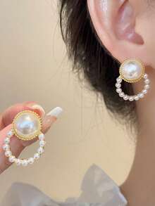 5 đôi bông tai đinh tán hình chữ cái giả ngọc trai xoắn tối giản, phong cách retro sang trọng, phù hợp cho nữ giới đeo hàng ngày và trong các dịp lễ. - Nhiều màu - Xem 2