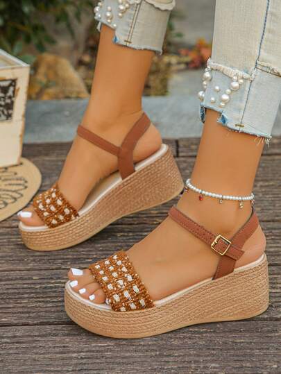 1 Pair Teenage Platform Sandals, Run Small By 1 Size, Summer Fashion Minimalist Buckle Closure Comfortable Versatile Casual Vacation Lightweight Platform Sandals