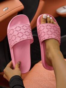 四季新款女款拖鞋，時尚字母設計，軟橡膠底，輕量舒適，適用居家、浴室、戶外、走路、沙灘，吸震效果佳 - 粉色 - 查看 10