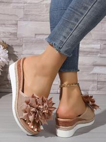 1 Pair Women's Solid Color Lotus Flower Casual Beach Resort Sandals, Cute, Sexy, Suitable For Summer, Beach, Wedding, Home, Wedge Thick Bottom - Apricot - View 4