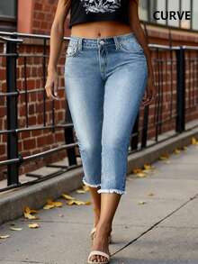 Plus Size Comfortable Skinny Mid-Calf Denim Jeans With Pockets, Zipper And Button Closure Casual Spring - Light Wash - View 5