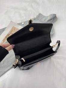 女士腰带装饰翻盖手提包单肩包 - 查看 7