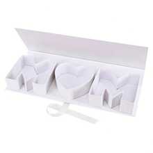 多色字母花卉礼盒 - “我爱你”纸质展示盒，适用于情人节、母亲节、婚礼、情侣，设计优雅，节日派对用品