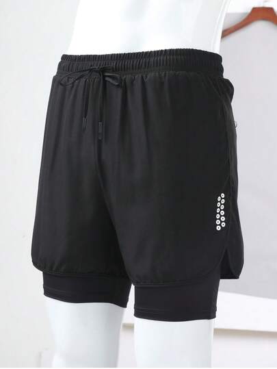 女士户外休闲多功能二合一舒适透气短裤，适合户外、休闲、运动和居家穿着