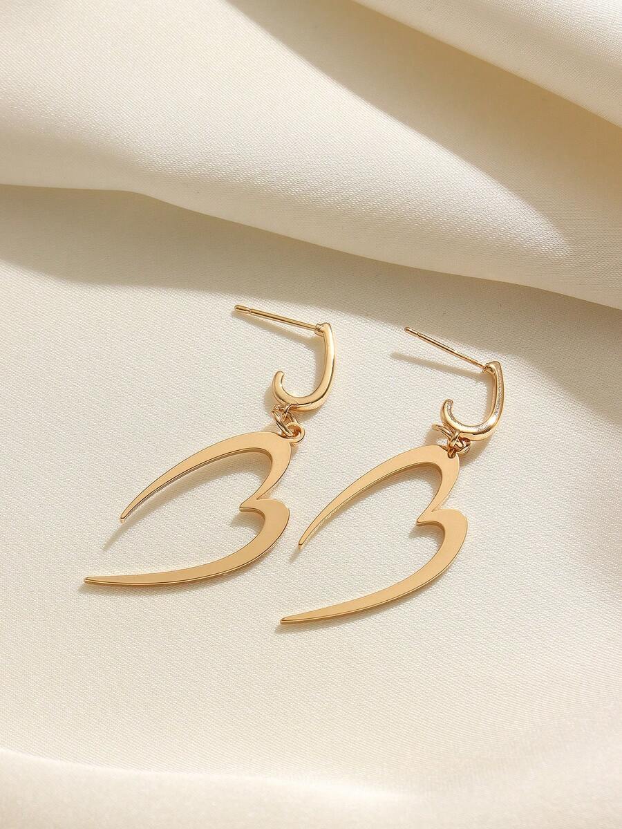1 Pair Minimalist Copper Alloy Heart Shaped Earrings, Simple Design Elegant Jewelry Suitable For Daily Wear And Gifting - Multicolor - View 1