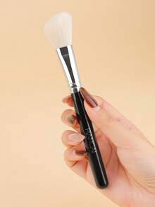 1 Pc Angled Blush Brush With Black Wooden Handle Bonic Wool Fiber Shadow Brush,Brush For Contour, Blush And Bronzer Makeup Application - Black - View 3