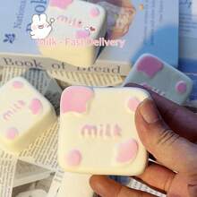 1件 2026 最新款精致礼品慢回弹食物造型软萌玩具蛋糕吐司面包挤压减压玩具 - 挤压缓解压力，极致满足的挤压系列玩具 - 超柔软慢回弹纹理，回弹减压设计，便携式桌面减压摆件 - 节日礼物 - 生日礼物 - 完美礼物 - 彩色 - 查看 1