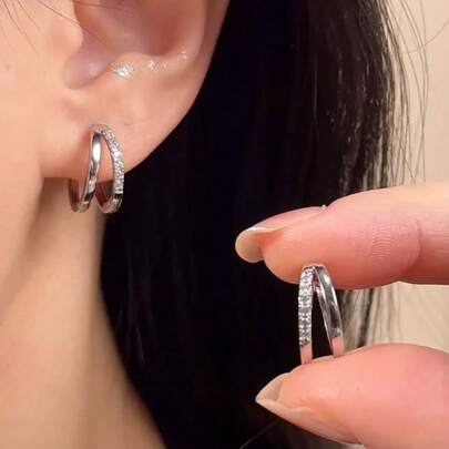 建筑风格双环耳环 | 几何不对称精美珠宝 | 镶钻个性耳骨夹