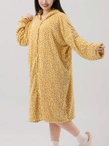 1pc Women's Leopard Print Hooded Coral Fleece Bathrobe, Practical & Versatile Couple Robe Bathroom Decor - Mustard Yellow - View 3