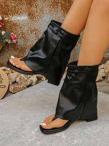 1 Pair Toe Ring Sandals, Open Toe, Thong Design, Combining Breathability Of Sandals And Silhouette Of Boots, Solid Color Bohemian Faux Leather Buckle Sandal Boots, Suitable For Party And All Seasons - Black - View 2