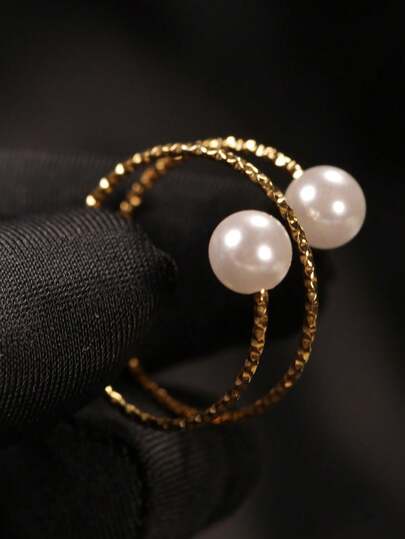 1枚不锈钢珍珠圈戒指，简约优雅，饰有2圈仿珍珠，适合女性日常佩戴、婚礼、送给母亲/妻子的礼物。