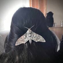 Moth-Shaped Decorative Hair Clip, Retro Gothic Style Hair Clip, Retro Gothic Ladies' Versatile Hairpin, Halloween Party Hair Accessory. - Antique Silver - View 2