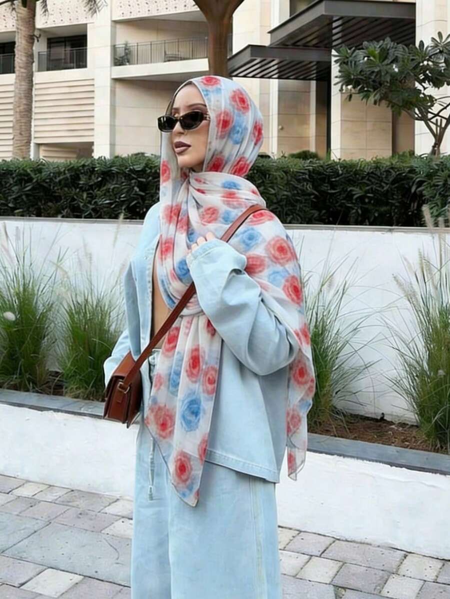 1 Peça Hijab Feminino com Estampa Floral em Aquarela, Lenço Versátil Macio e Respirável, Design Floral em Aquarela Bicolor Premium, Adequado para Uso Diário - Multicolorido - Visão 1