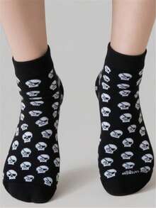 1双男士袜子，绅士朋克风黑色中筒袜，饰有白色海盗图案，适合日常穿着，春秋季款 - 黑與白 - 查看 1