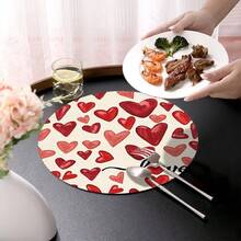 2pcs/4pcs/6pcs Heart-Shaped Silicone Placemats, Valentine's Day Style Pattern, Holiday Gift, Seasonal Decor, Suitable For Dining Table, Coffee Bar, Washable, Home Decor, Coasters, Draining Mats, Kitchen Table Mats, Indoor/Outdoor Party Decorations, Ideal Gift - Multicolor - View 3