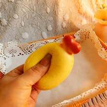 2个/套 超柔软可爱香蕉慢回弹挤压减压玩具，软萌指尖游戏，情人节、新年、生日、圣诞节、万圣节完美礼物 - 男女通用 - 彩色 - 查看 4