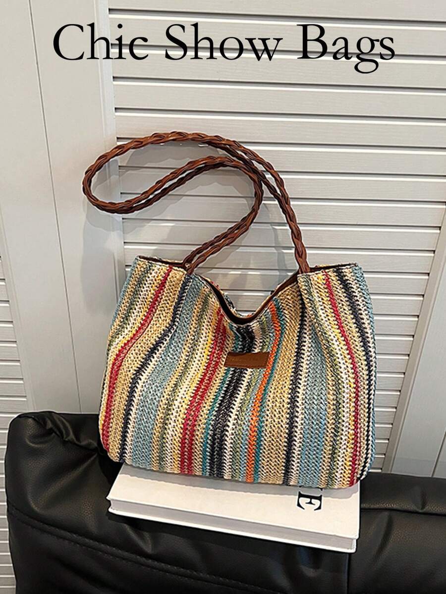 1个彩虹编织手拿包，简约时尚，适合日常休闲使用