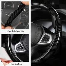 Bộ 3 miếng bọc vô lăng sợi carbon - Thiết kế thể thao màu đen bóng, chống trượt và cắt chính xác các nút bấm, bền và nhẹ, bảo vệ vô lăng xe hơi, phù hợp cho ô tô, xe tải, SUV, xe địa hình - Dễ lắp đặt, chống trầy xước, phụ kiện ô tô - Bộ 3 món - Xem 4