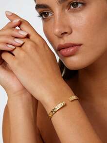 VJS New Rhinestone Heart-Shaped Clasp Bracelet, Hollow Heart Stainless Steel Bracelet, Minimalist Style, Couples Versatile - Yellow Gold - View 1