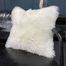 1 pieza Almohada de peluche de lujo de piel sintética - Funda esponjosa y realista con cierre de cremallera, lavable a máquina, cálida para invierno, decoración para cama, sofá y sillón (relleno no incluido) - Accesorio elegante - Blanco - Ver 1
