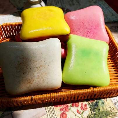 新品上市 - 畅销超柔软奶油面包慢回弹减压捏捏乐玩具，送给朋友、生日、情人节、互动、家人的完美礼物，潮流之选，送给男友/女友的理想礼物，生日、情人节、新年