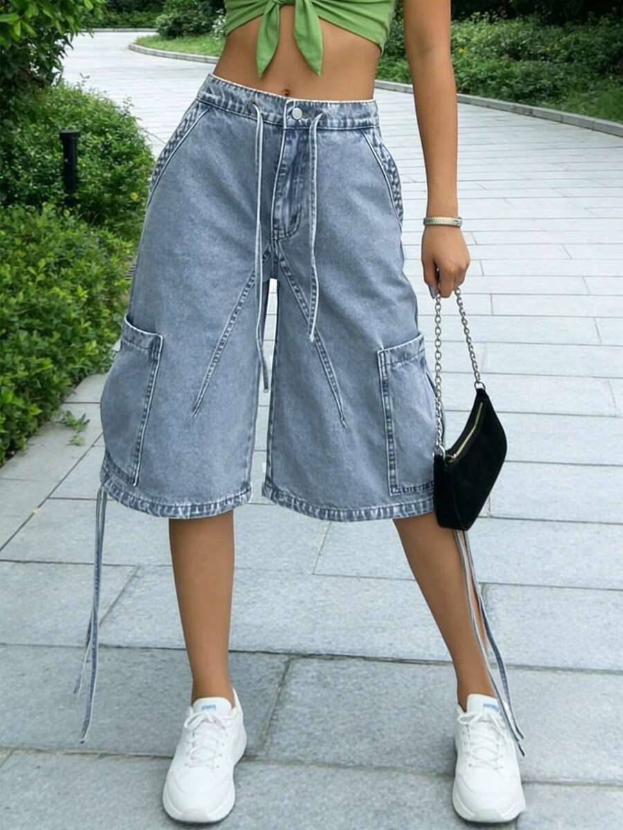 Women's Light Blue Drawstring Cargo Denim Shorts - Multi-Pocket, Loose, Slim-Fitting Capris, Street-Style Statement Mid-Length Pants - Rửa nhẹ - Xem 1