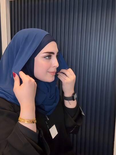 1件装女士纯色拉法帽滑雪面罩颈部保暖弹性头带头巾，透气舒适弹力宽边吸汗防滑多功能运动头饰，简约时尚围巾，带帽雪纺头巾组合