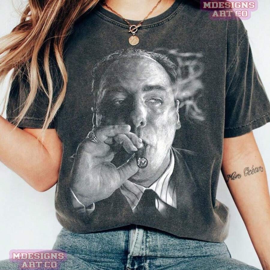 Vintage Shirt, Tony Soprano Smoking Cigar Tee, Tony Soprano Graphic Shirt, James Gandol - màu đen - Xem 1