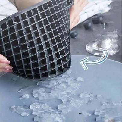 1 Khay làm đá viên vuông nhỏ 160 ô bằng silicon, có khả năng chịu lạnh và độ bền tốt, dùng làm khuôn đá, khuôn bánh pudding, phù hợp cho gia đình, quán bar và các nơi khác, dễ sử dụng.