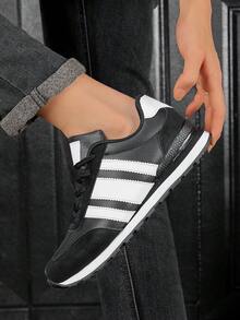 Men's Casual Shoes Retro Running Shoes, Black & White Low-Top Lace-Up Sneakers, Streetwear, Non-Slip , PU Leather, Lightweight & Soft, Minimalist Streetstyle, Birthday Gift - Black and White - View 2