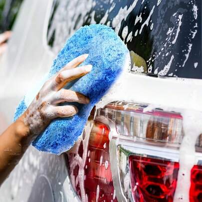 高密度洗车海绵，可重复使用，适用于汽车保养，有效清洁、抛光玻璃，洗车不伤漆面。超强吸水高泡沫海藻洗车海绵，多功能清洁海绵，大号超柔软超细纤维洗车海绵，防刮擦超细纤维海绵，适用于汽车、卡车和摩托车的清洗。
