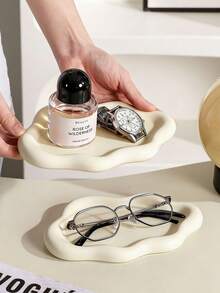 2个/1个 7.68*5.32英寸 不对称云朵形陶瓷托盘，北欧风格首饰收纳托盘，首饰收藏装饰盘，首饰展示托盘，女士礼物，家居装饰，卧室装饰陶瓷小饰品托盘，可用于收纳和展示首饰、戒指、耳环、护手霜、项链、手镯、手表、香水、梳子、口红、化妆品等。（适合作为礼物）送给朋友、姐妹、女儿、母亲