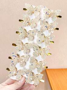 Bộ 12 kẹp tóc hình bướm đính đá lấp lánh, màu sắc chuyển gradient rực rỡ với sequin sáng bóng, lấp lánh dưới ánh sáng. Thiết kế kẹp màu vàng, tinh tế - Phù hợp cho bé gái và phụ nữ, cần thiết cho trang phục hàng ngày, dù là thường ngày hay dự tiệc, bạn sẽ là tâm điểm chú ý. Phụ kiện tóc, phụ kiện đội đầu, kẹp tóc. - Nhiều màu - Xem 17