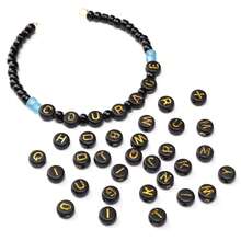 200/500/1000 piezas Cuentas con patrón de letras doradas sobre base negra de 4x7mm para hacer collares y joyería DIY - Fondo negro con letras doradas - Ver 4