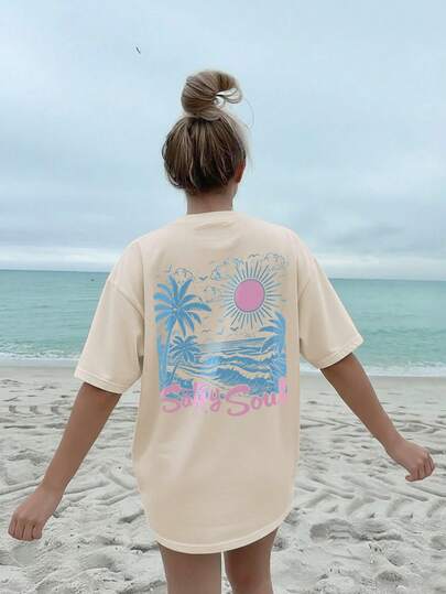 夏季女式海洋、沙滩、日落、棕榈树和字母印花圆领米色短袖T恤，休闲宽松百搭度假风，适合假日和夏季时尚穿着